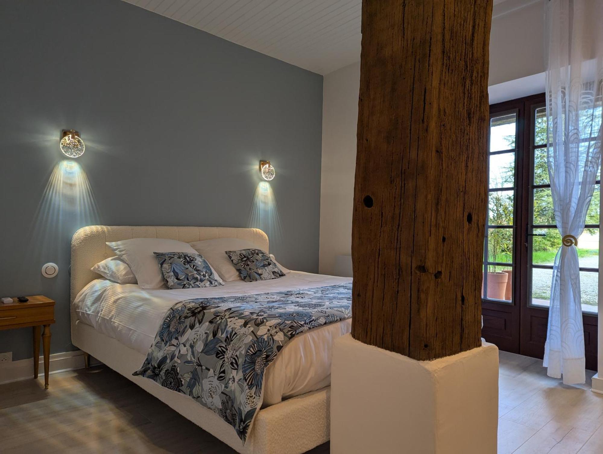 Bed and Breakfast Le Bois Des Fees De Chazelles Chazelles  Zewnętrze zdjęcie